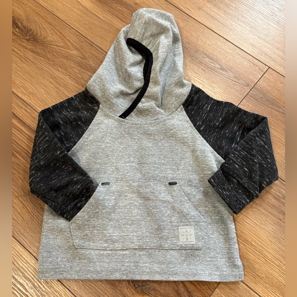 Kids' Two-Tone Hooded Pullover Sweatshirt - Heather Gray & Black